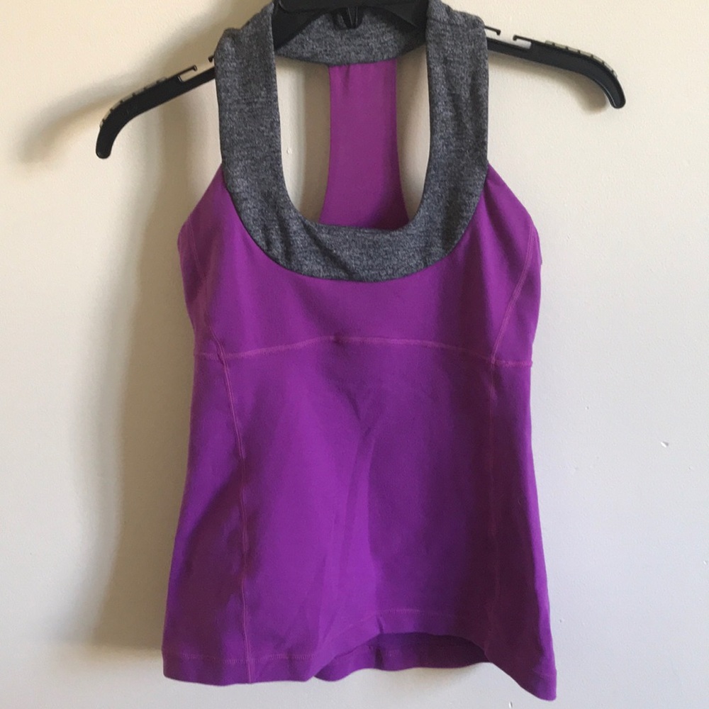 Buy2 get1 feee.Lululemon tank top with bra insert